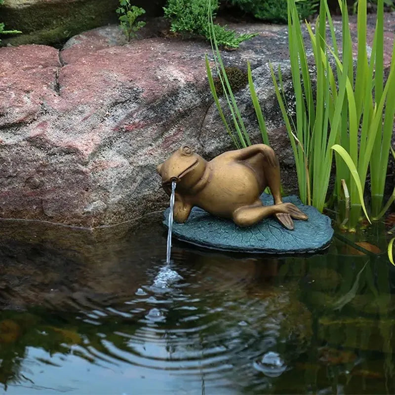 Aquascape Lazy Frog on Lily Pad Spitter
