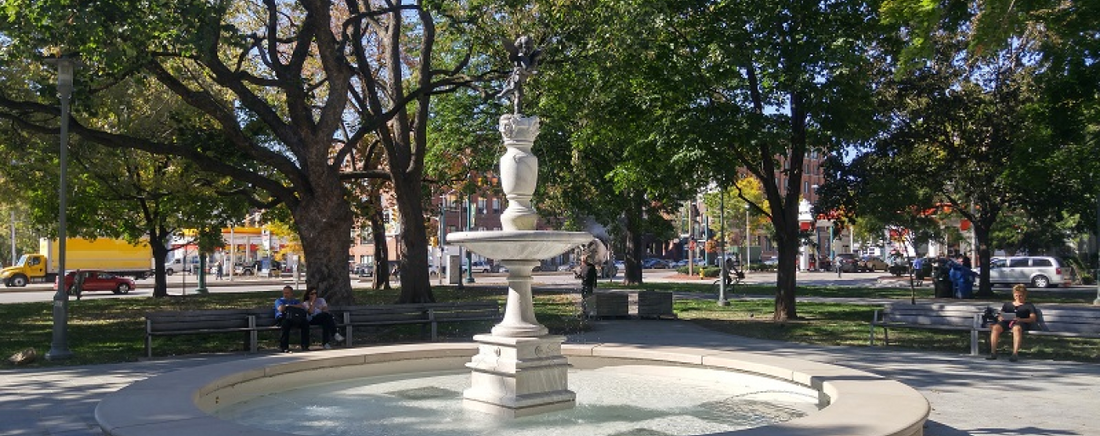 Enchanting Autumn Accents for your Outdoor Fountain