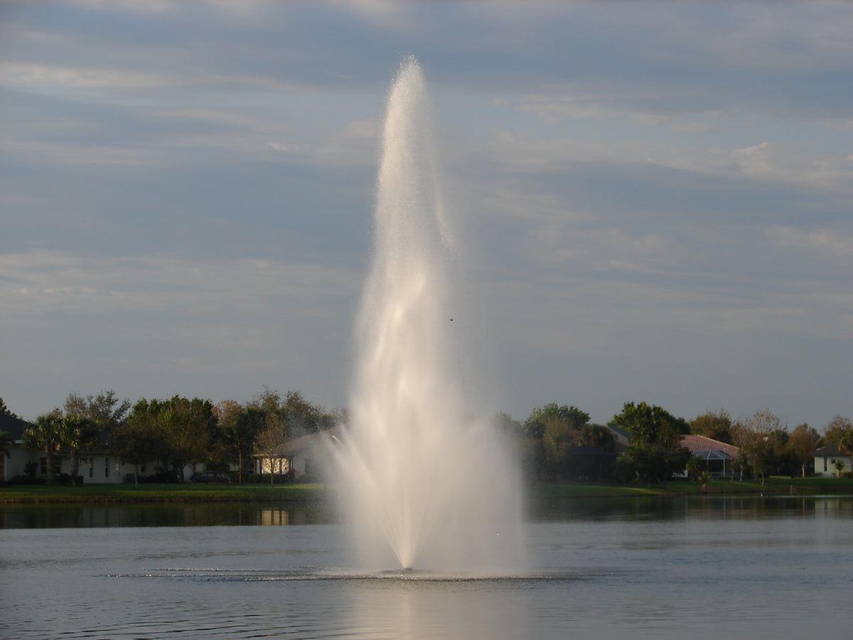 AquaMaster Masters Series 1HP Fountain – Crystal Geyser – No Lights – Fountain Depot