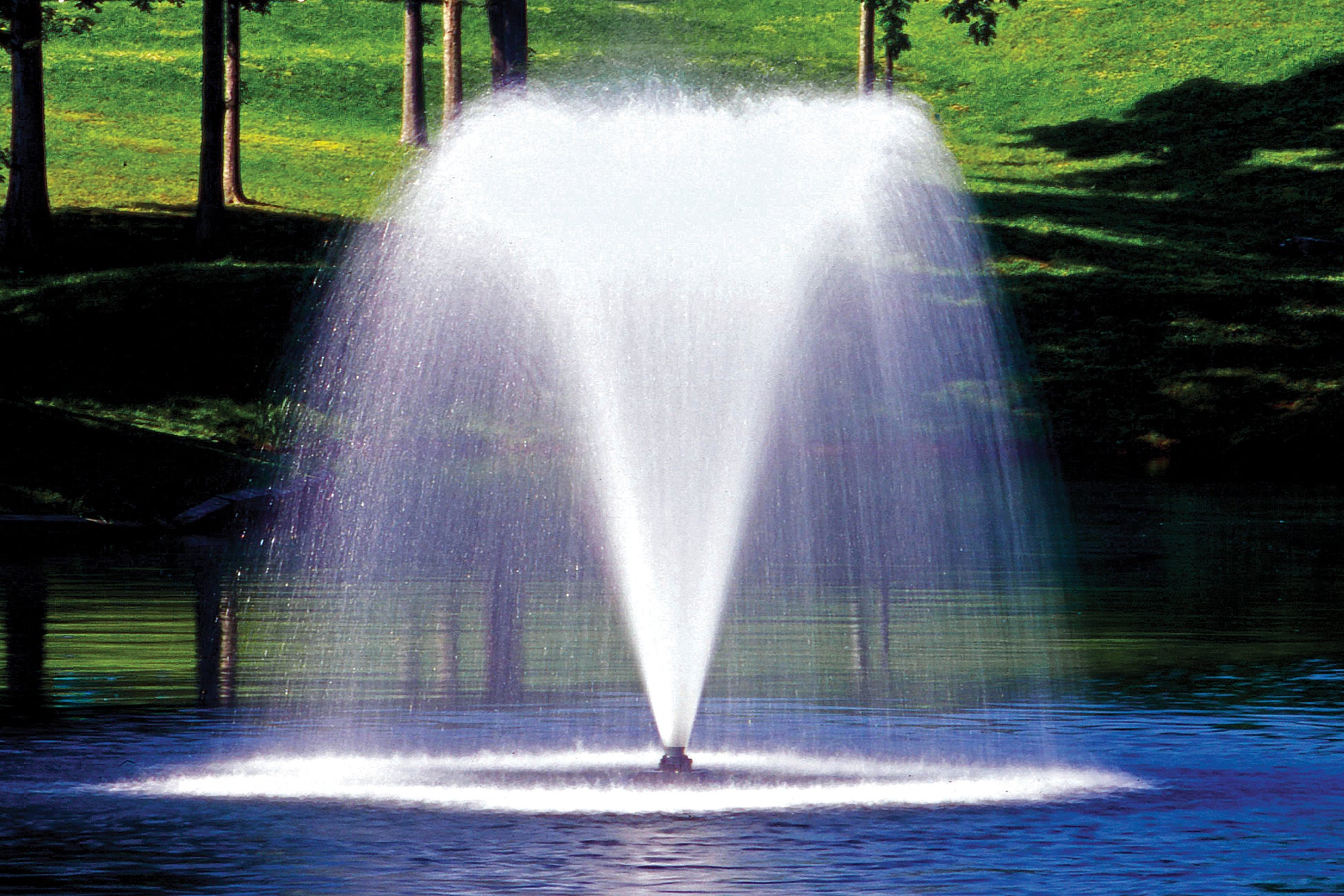 Aqua Control Select Series 2 Aerating Bundle (Single Phase) – Crown Gusher (Nozzle A) – No Lights – Fountain Depot