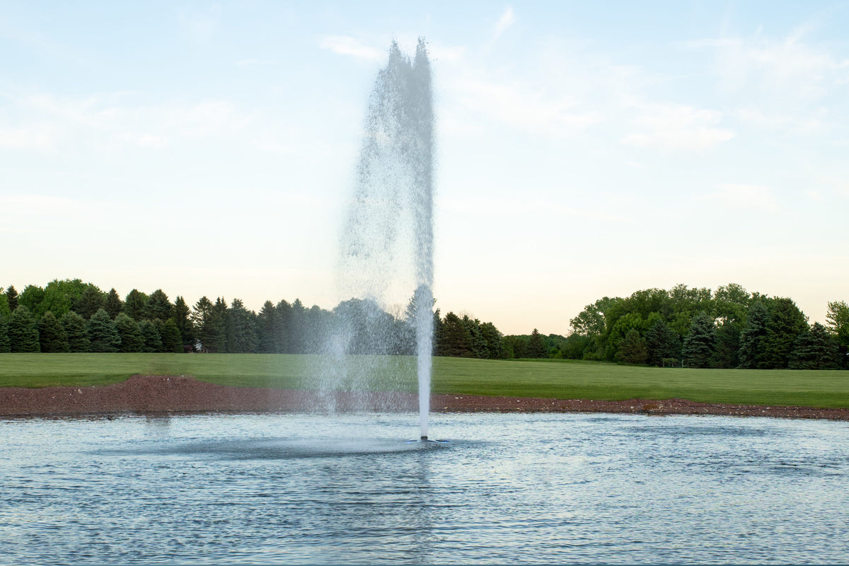 AquaMaster Masters Series 1HP Fountain – Wide Geyser – No Lights – Fountain Depot
